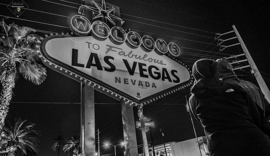 Las Vegas Sign by night